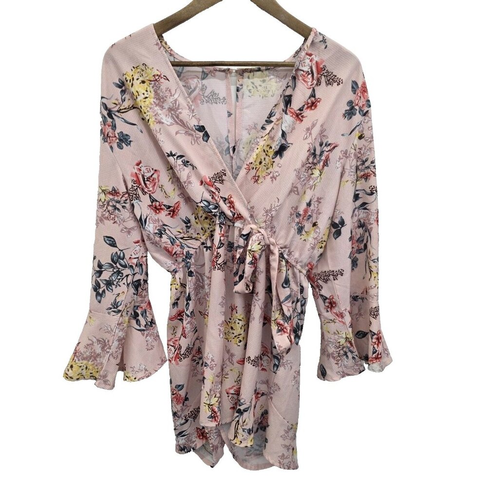 Womens Pink Floral Print Boho Romper Size Large Faux Wrap Bell Sleeves‎ V-Neck